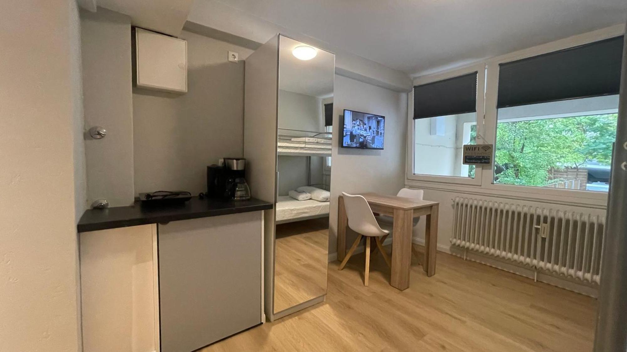 Suesses Kleines Und Zentrales Apartment Fuer Zwei Personen Mitten In Hamburg Exterior foto