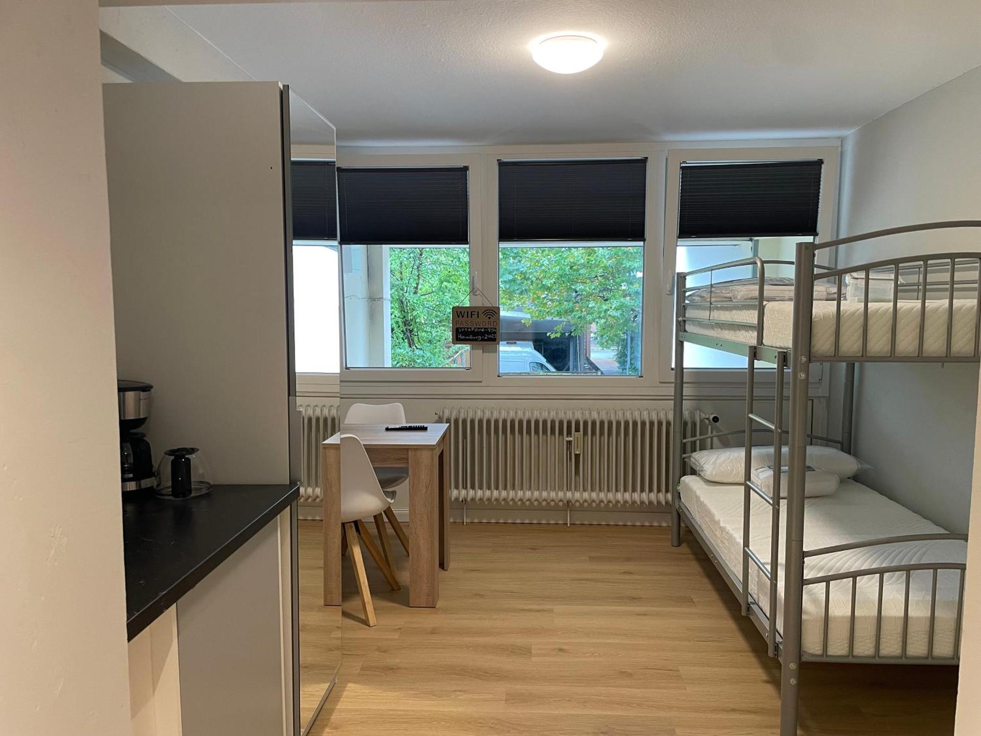 Suesses Kleines Und Zentrales Apartment Fuer Zwei Personen Mitten In Hamburg Exterior foto