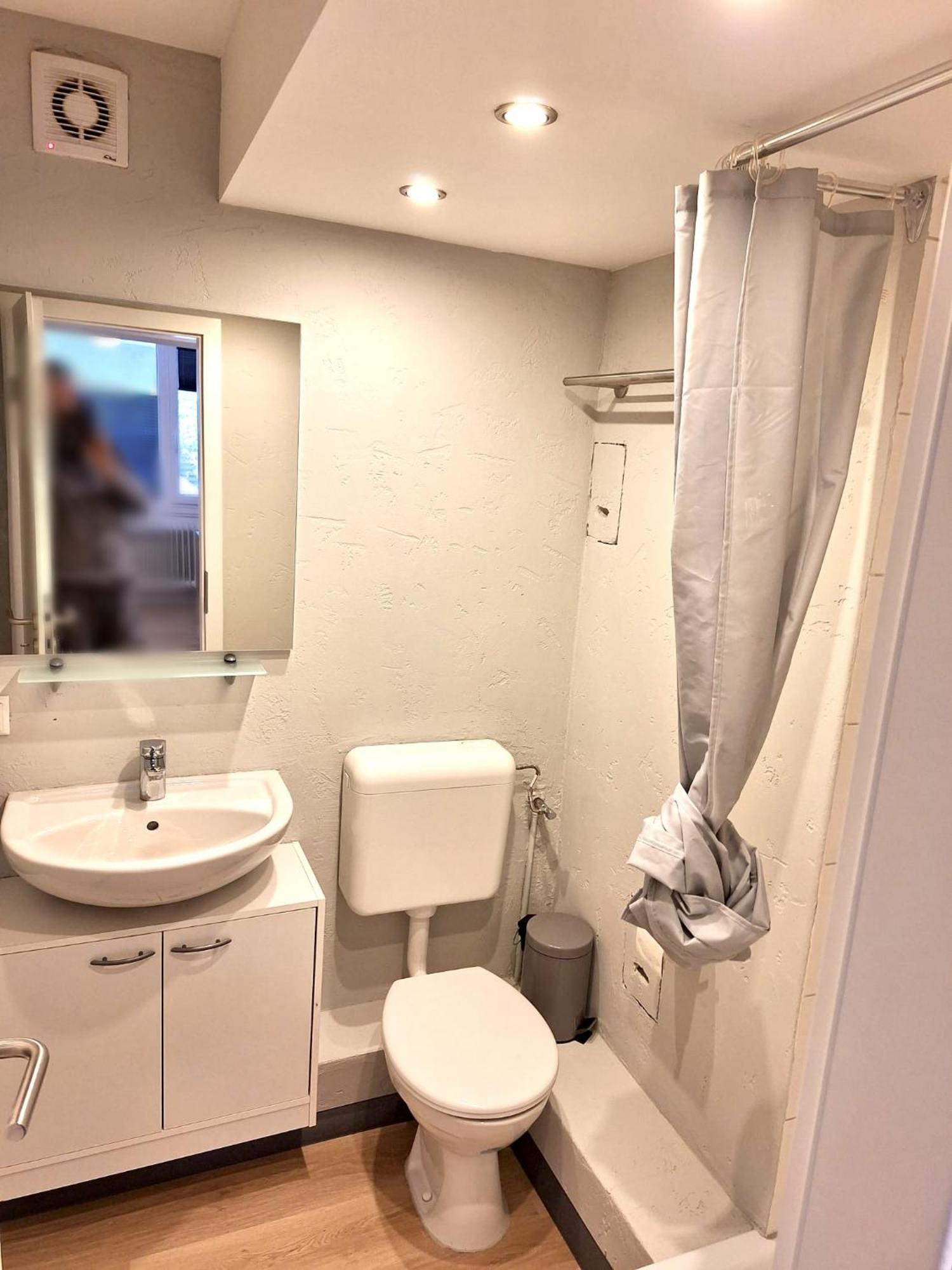 Suesses Kleines Und Zentrales Apartment Fuer Zwei Personen Mitten In Hamburg Exterior foto